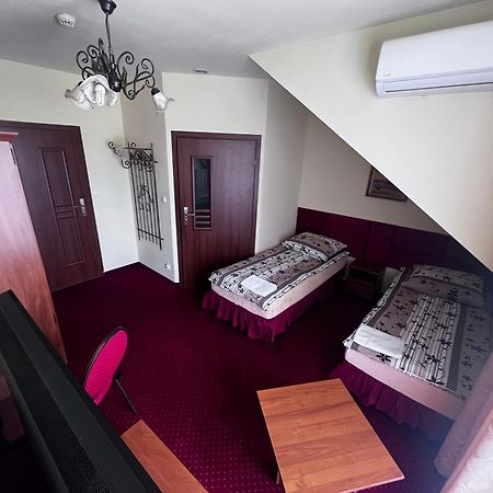 Zajazd Skorpion B&B Oswiecim Dış mekan fotoğraf