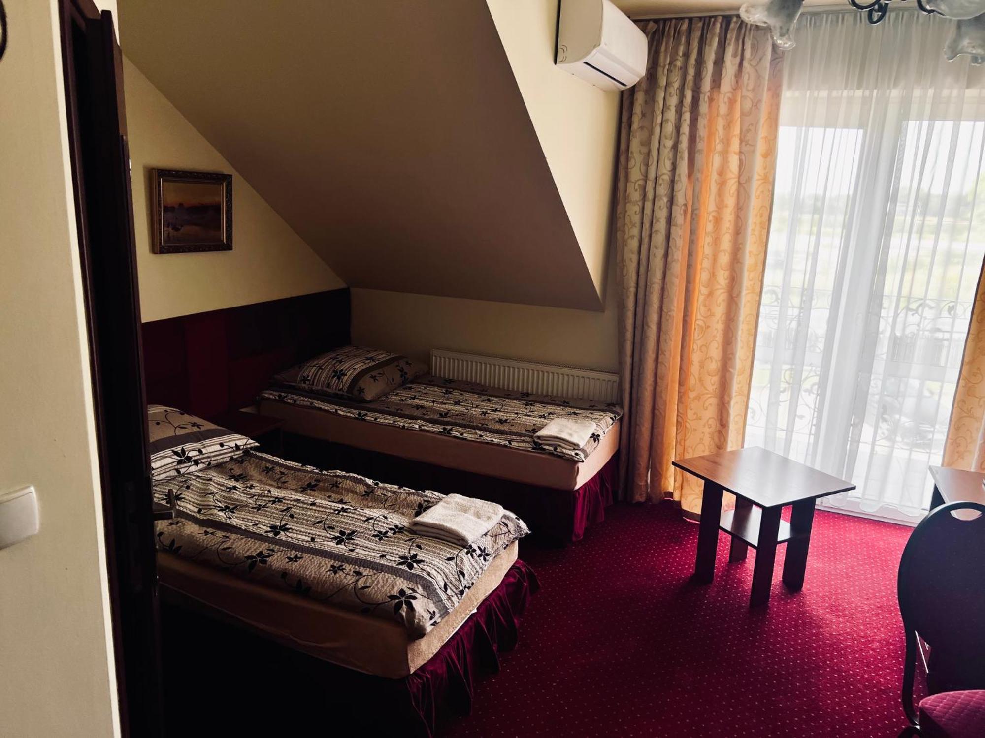 Zajazd Skorpion B&B Oswiecim Dış mekan fotoğraf
